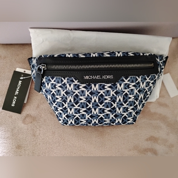 Michael Kors Belt bag Unisex - Picture 1 of 5
